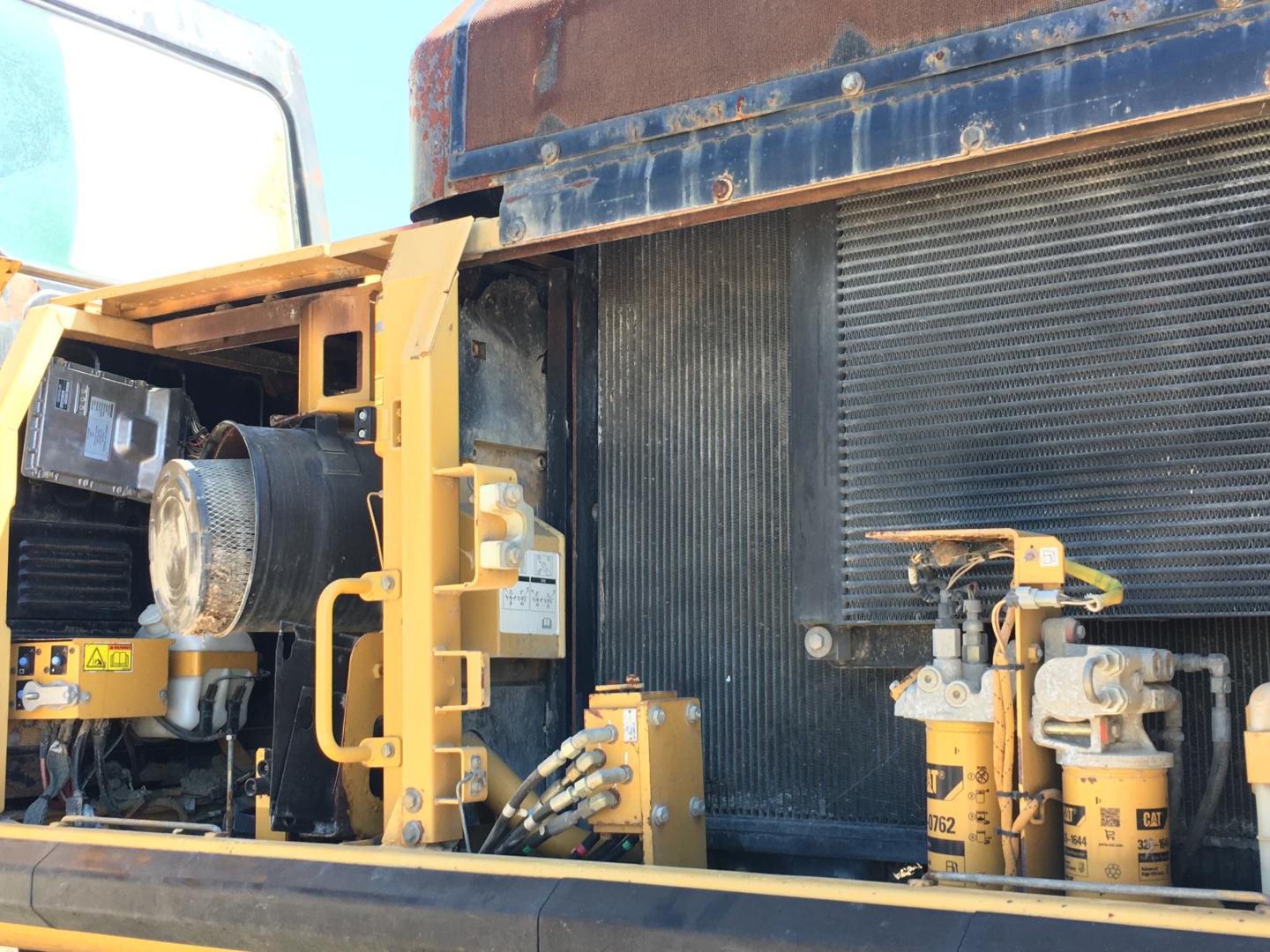 ./imagenes/INVOICE/2019/16826/EXCAVADORA CAT 330D (22).JPG